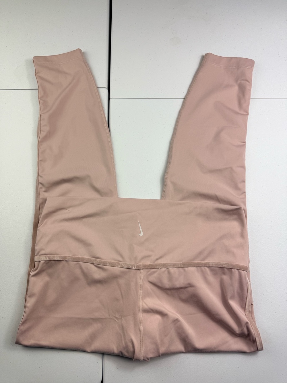 Nike Women’s High-Rise Leggings in Blush Pink